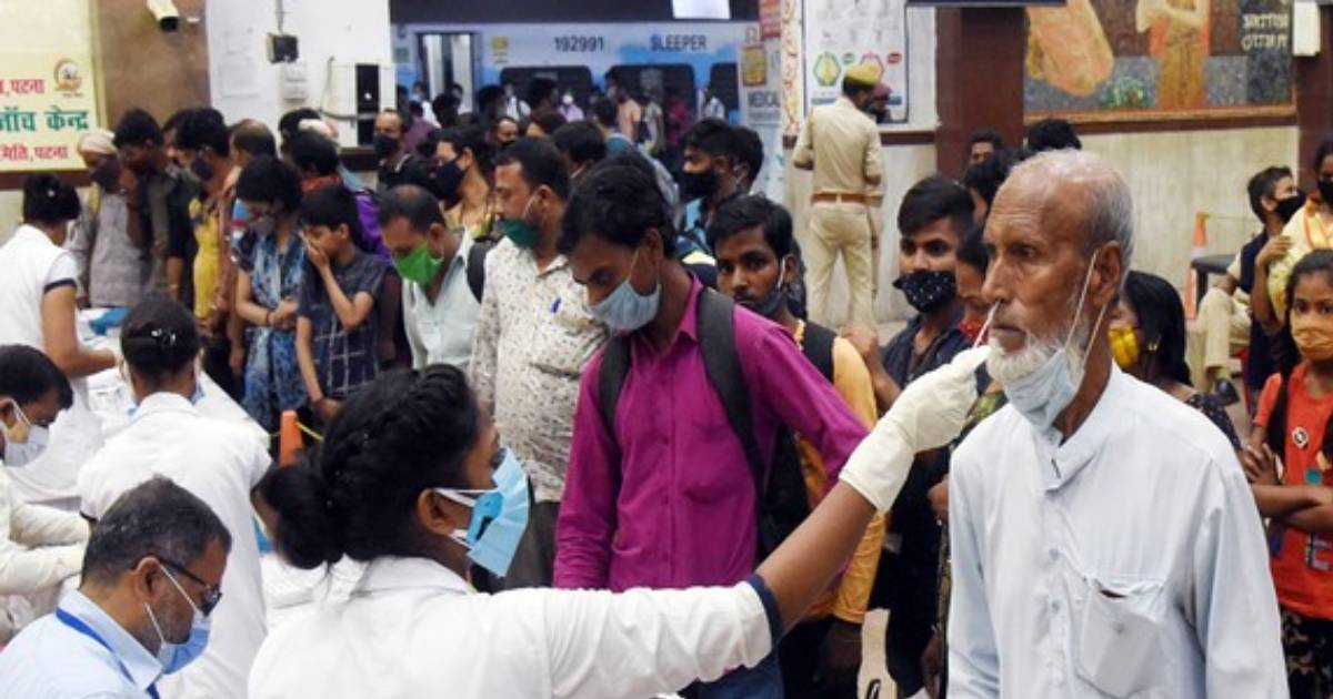 India logs over 3.17 lakh COVID-19 cases; daily positivity rate 16.41 pc